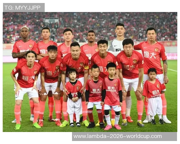 淘宝商城足球热潮来袭精选球具装备助你成为绿茵场上的明星